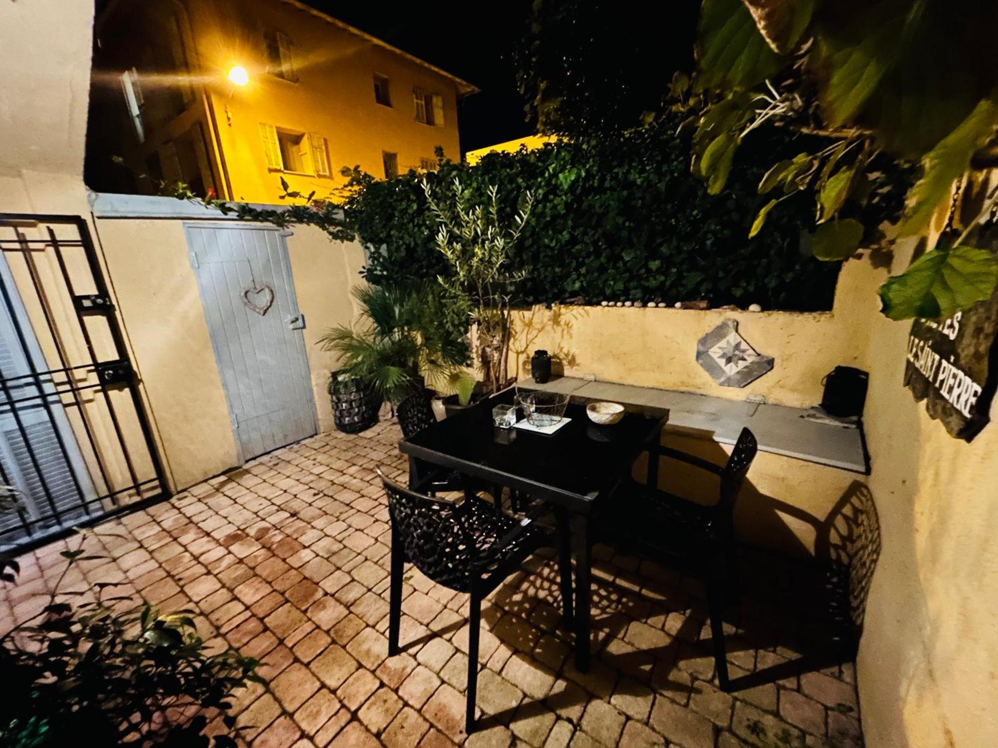 Charmante 3 Zimmer, Stadtwohnung Menton Kültér fotó